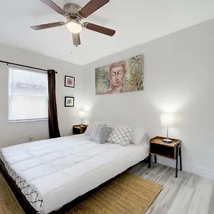 Apartamento Modern Bayshore 50, Tampa