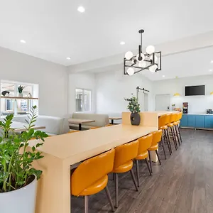 ** Inn Comfort Cockatoo Near Lax Airport United States